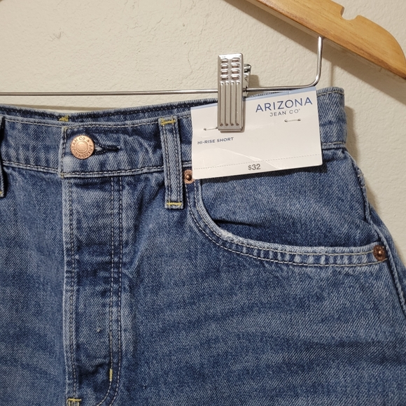 NWT Arizona Jean Co. High Waisted Denim Shorts | Size 11 - Picture 4 of 9